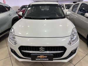 SUZUKI SWIFT GL HYBRID 1.2 EXTRA FULL 2023