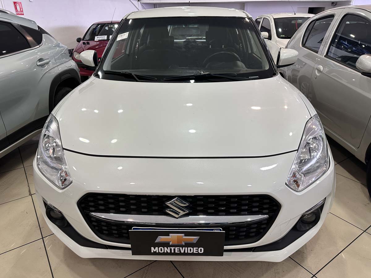 SUZUKI SWIFT GL HYBRID 1.2 EXTRA FULL 2023