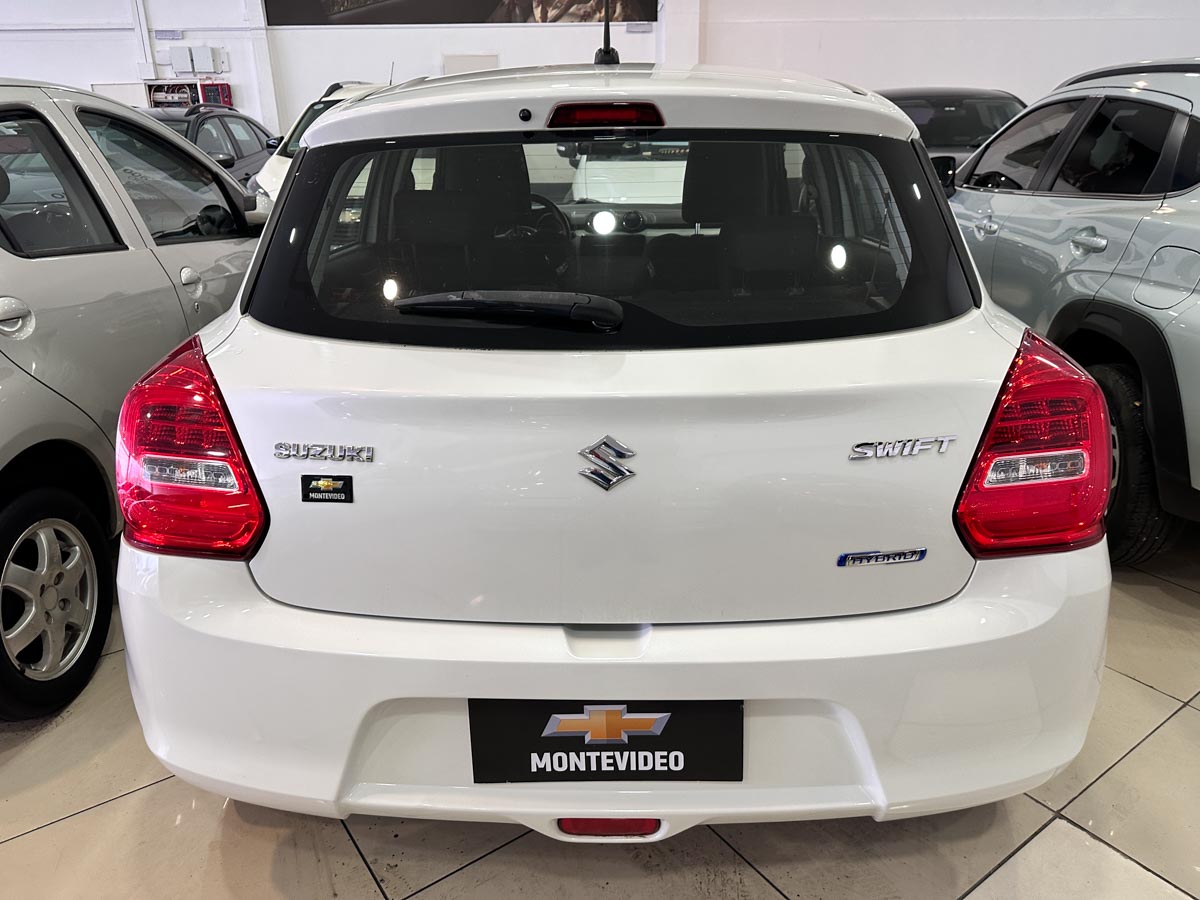 SUZUKI SWIFT GL HYBRID 1.2 EXTRA FULL 2023