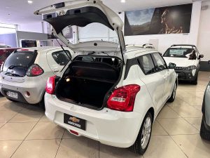 SUZUKI SWIFT GL HYBRID 1.2 EXTRA FULL 2023