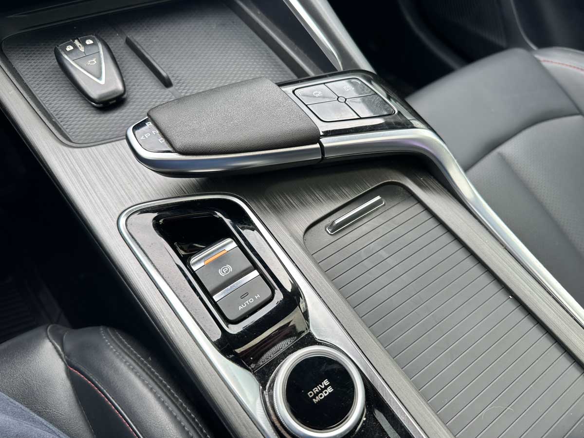 CHANGAN UNI-T AT 1.5 TURBO EXTRA FULL 2023