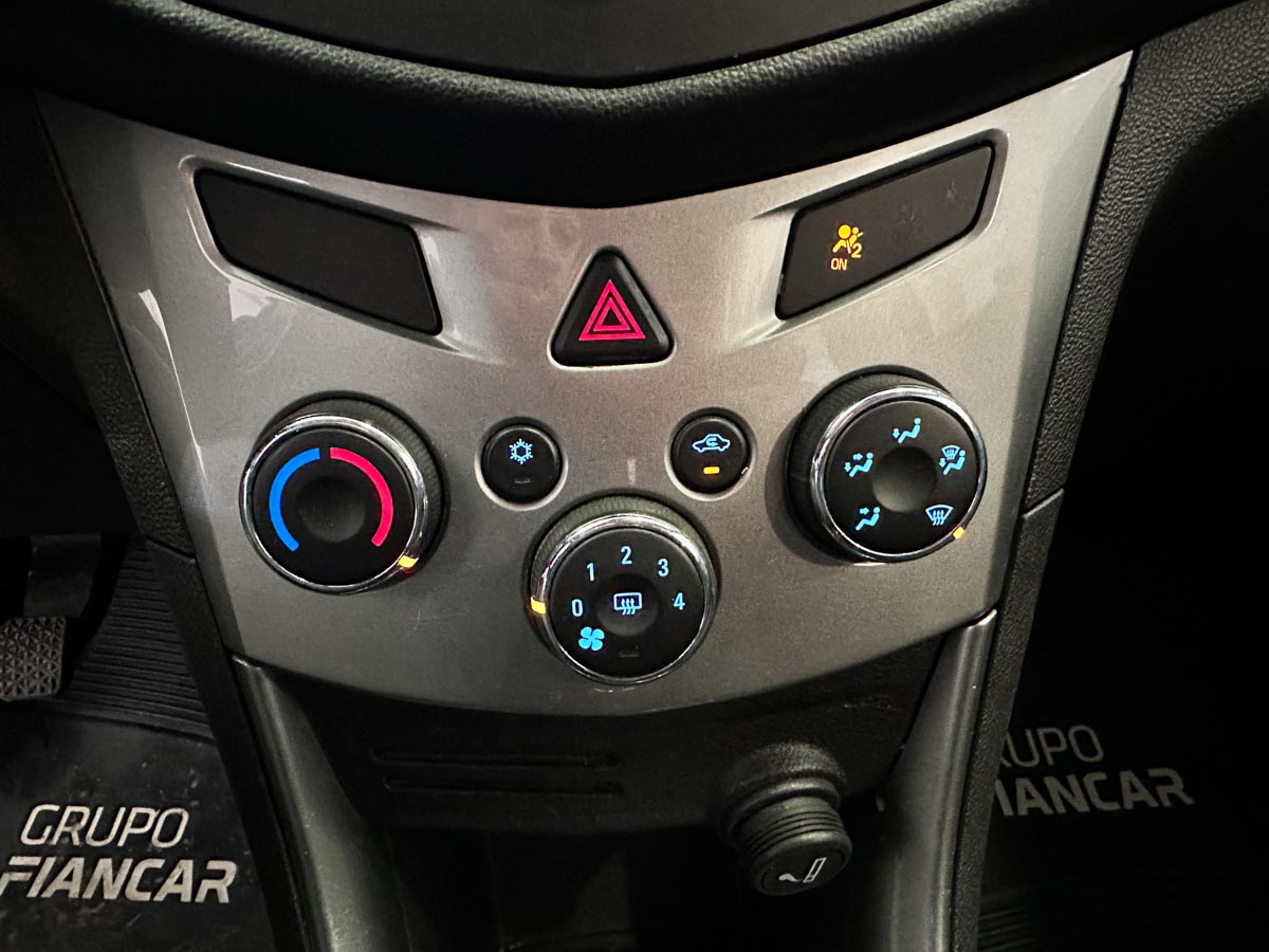 CHEVROLET TRACKER LT 1.8 EXTRA FULL 2014