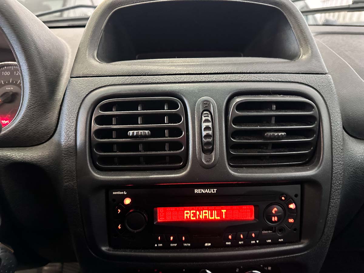 RENAULT CLIO PLUS 1.2 FULL 5PTS 2017