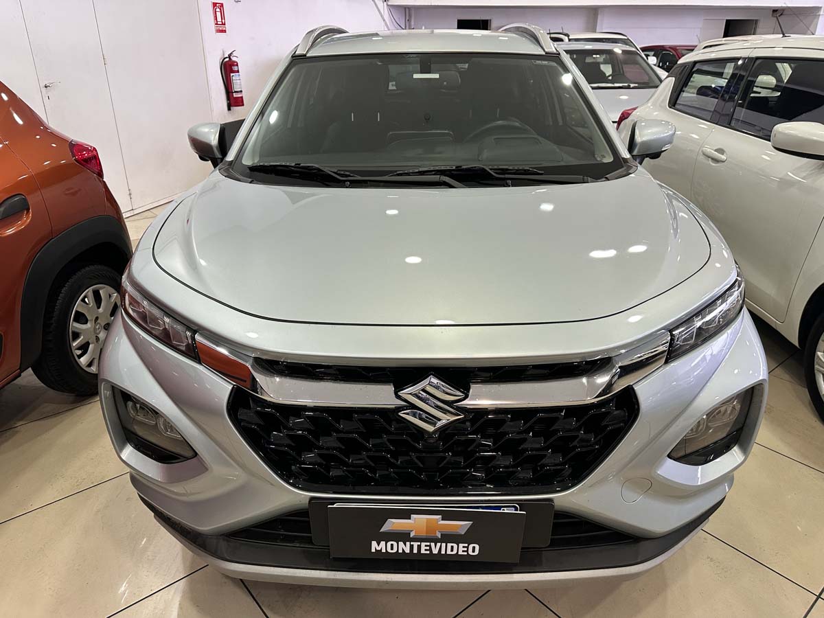 SUZUKI FRONX GLX AT HYBRID EXTRA FULL 2025