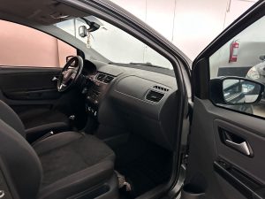 VOLKSWAGEN NUEVA SURAN 1.6 FULL 2013