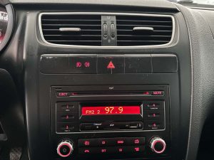 VOLKSWAGEN NUEVA SURAN 1.6 FULL 2013
