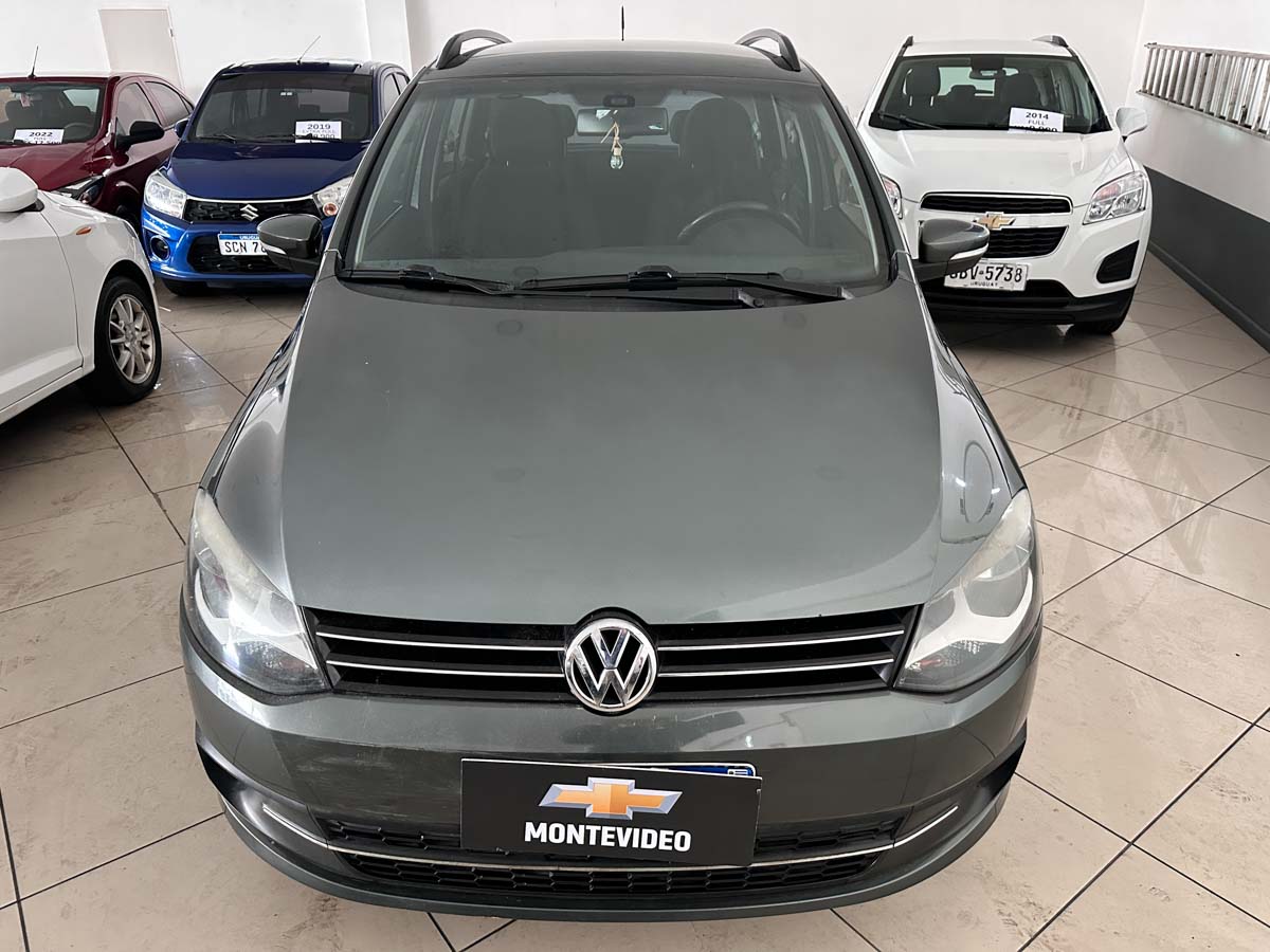 VOLKSWAGEN NUEVA SURAN 1.6 FULL 2013