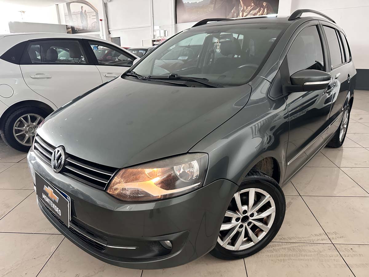 VOLKSWAGEN NUEVA SURAN 1.6 FULL 2013