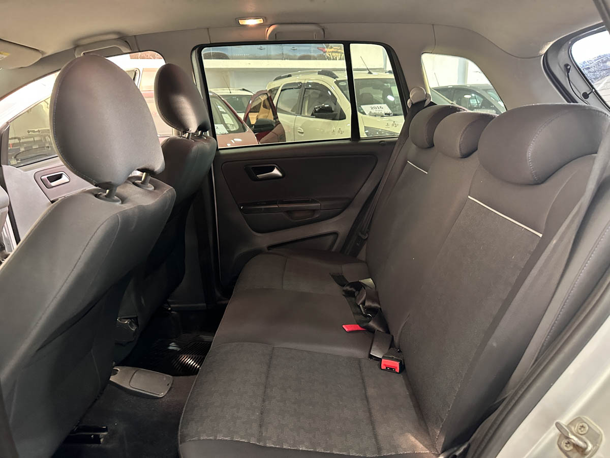 VOLKSWAGEN SURAN HIGHLINE 1.6 FULL 2016