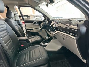 Kia Carens EX PLUS AT 6 Pasajeros 2026