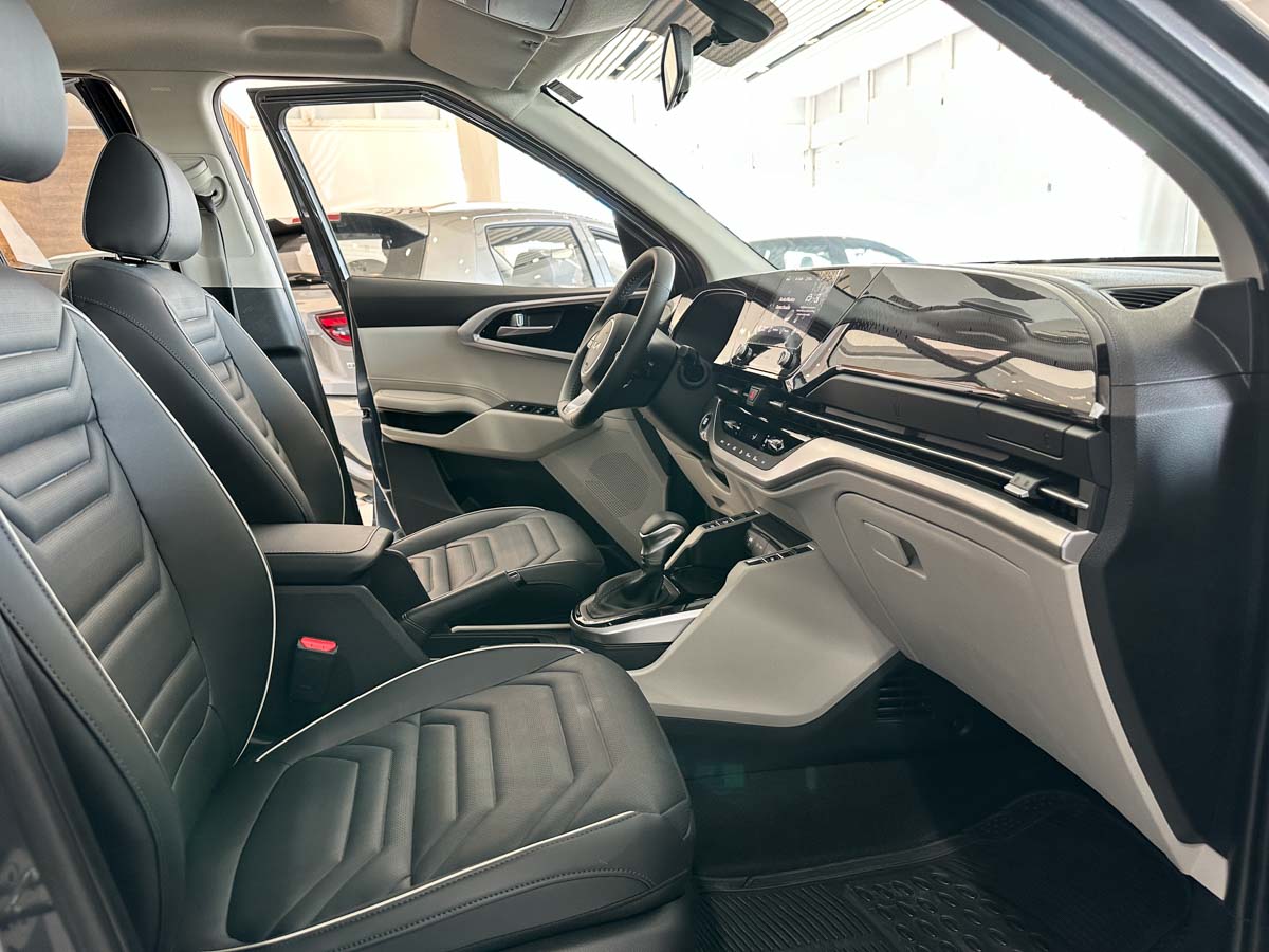 Kia Carens EX PLUS AT 6 Pasajeros 2026