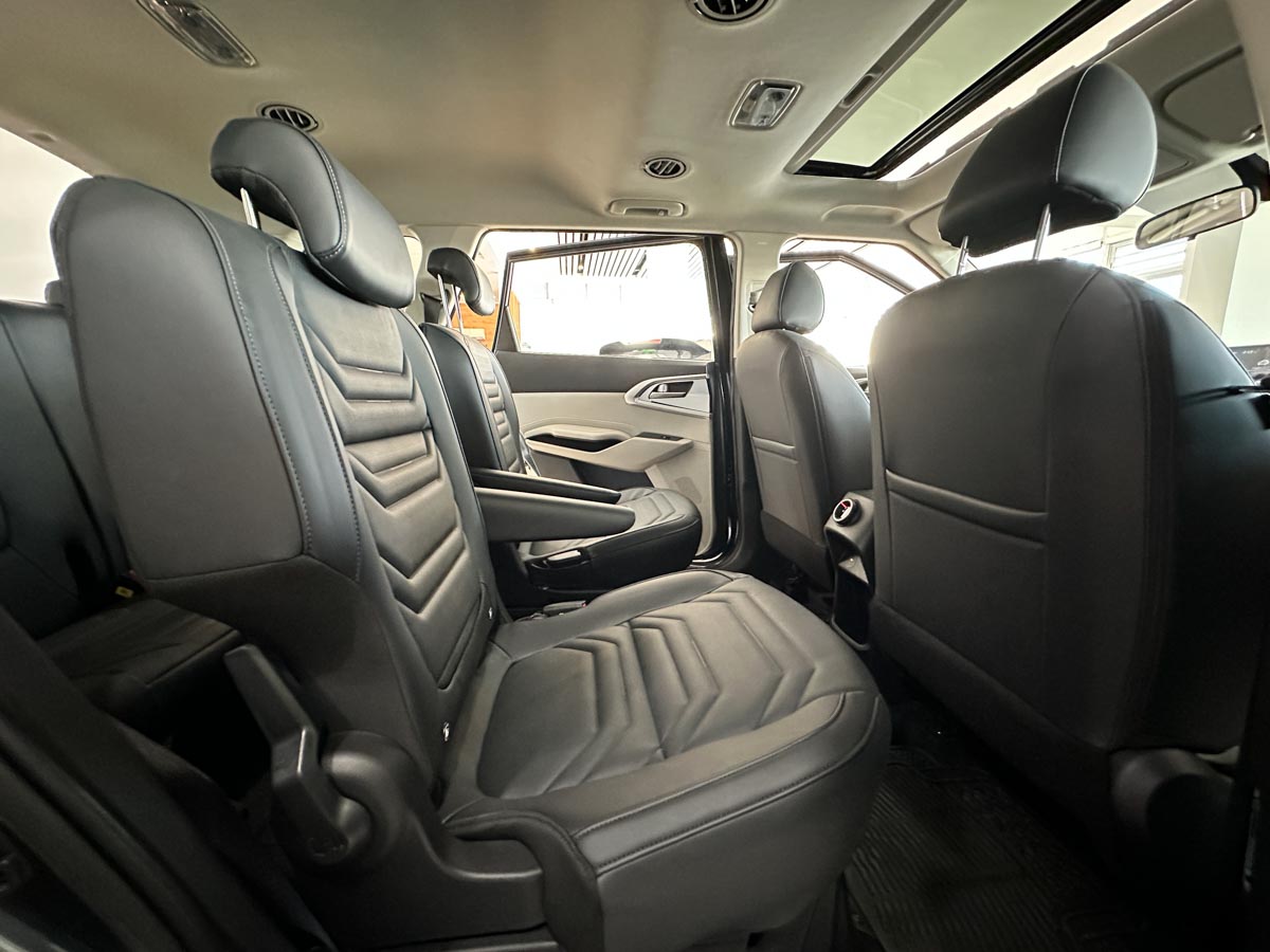 Kia Carens EX PLUS AT 6 Pasajeros 2026