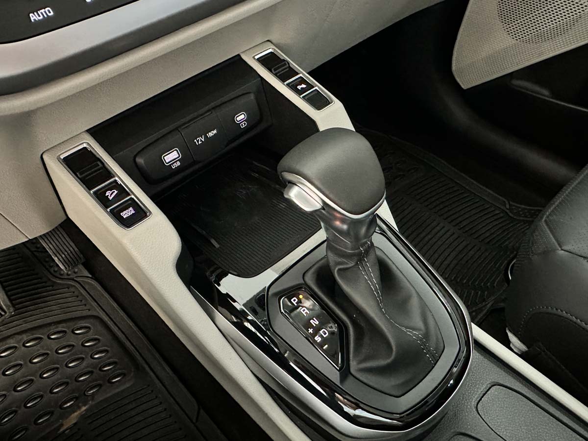 Kia Carens EX PLUS AT 6 Pasajeros 2026