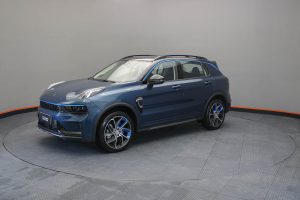 Lynk & Co 01 Louder PHEV 2026