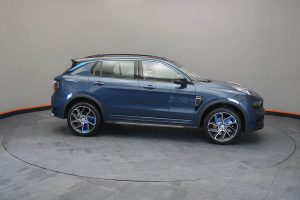 Lynk & Co 01 Louder PHEV 2026