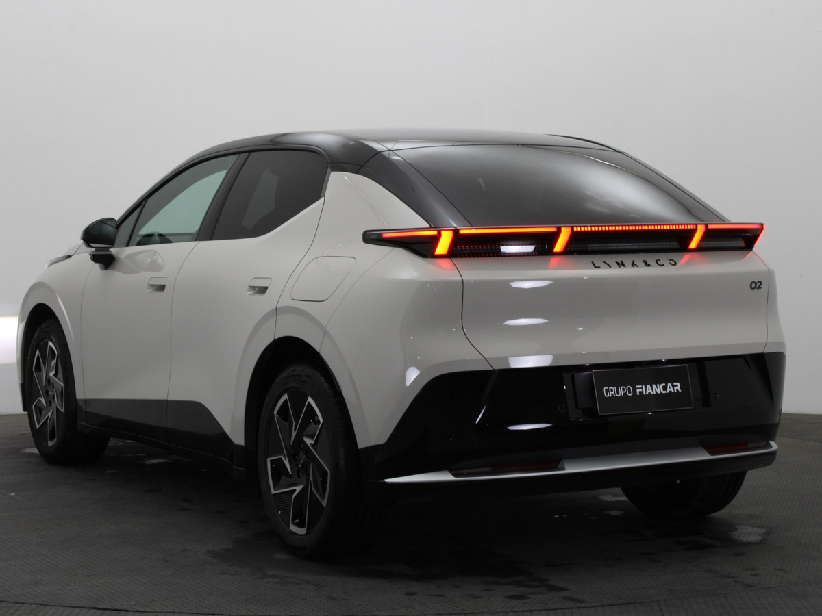 LYNK & CO 02 PRO EV 435 KM DE AUTONOMÍA ELÉCTRICA 0KM