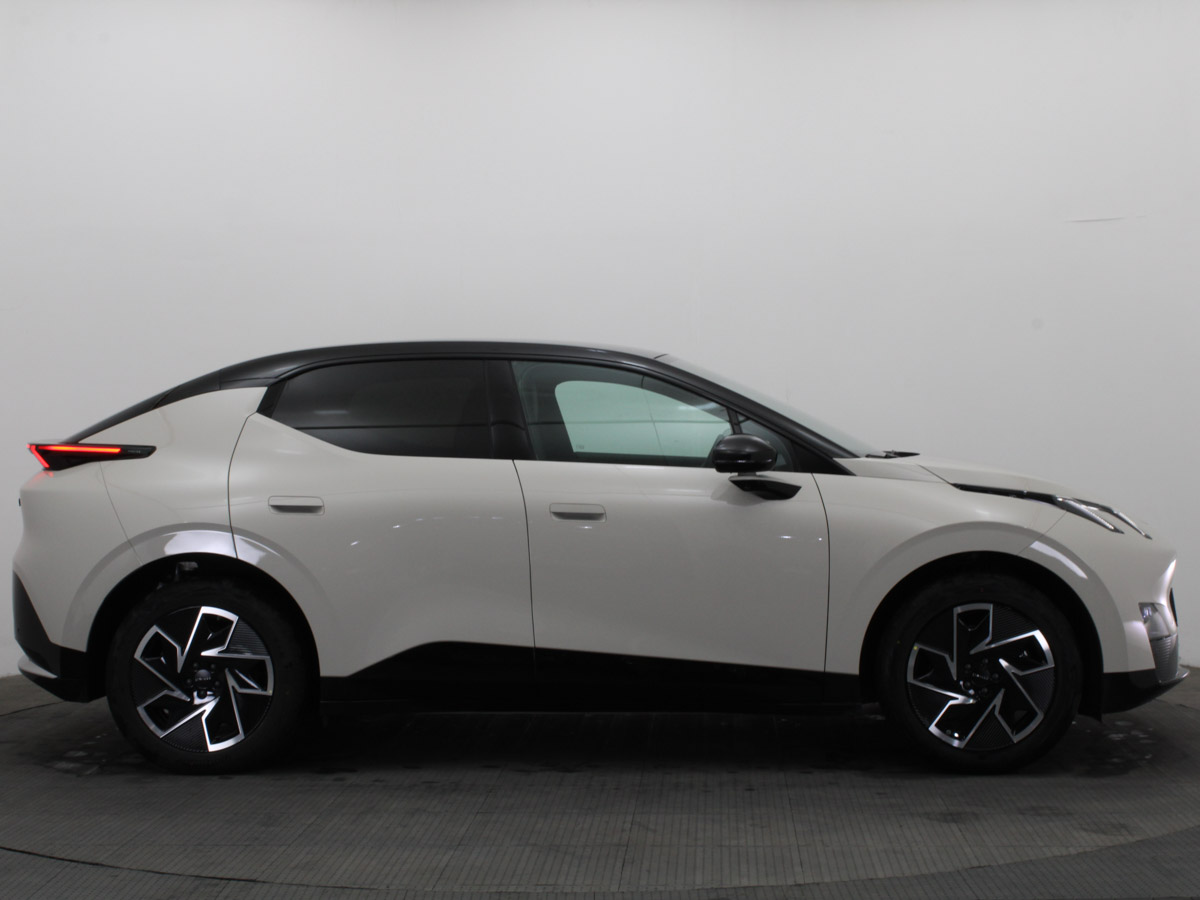 LYNK & CO 02 PRO EV 435 KM DE AUTONOMÍA ELÉCTRICA 0KM