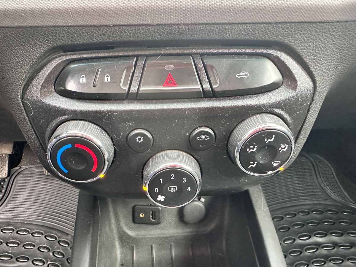 CHEVROLET ONIX LT 1.0 FULL 5PTS 2016