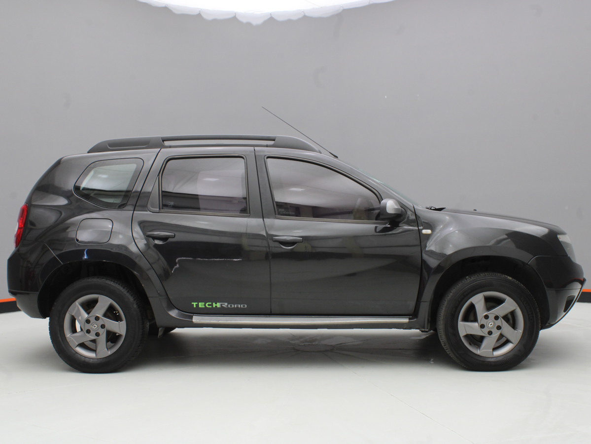 RENAULT DUSTER AWD 2015