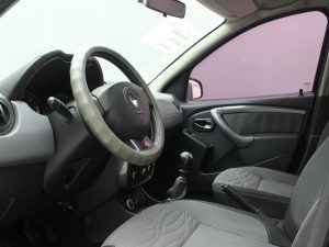 RENAULT DUSTER AWD 2015