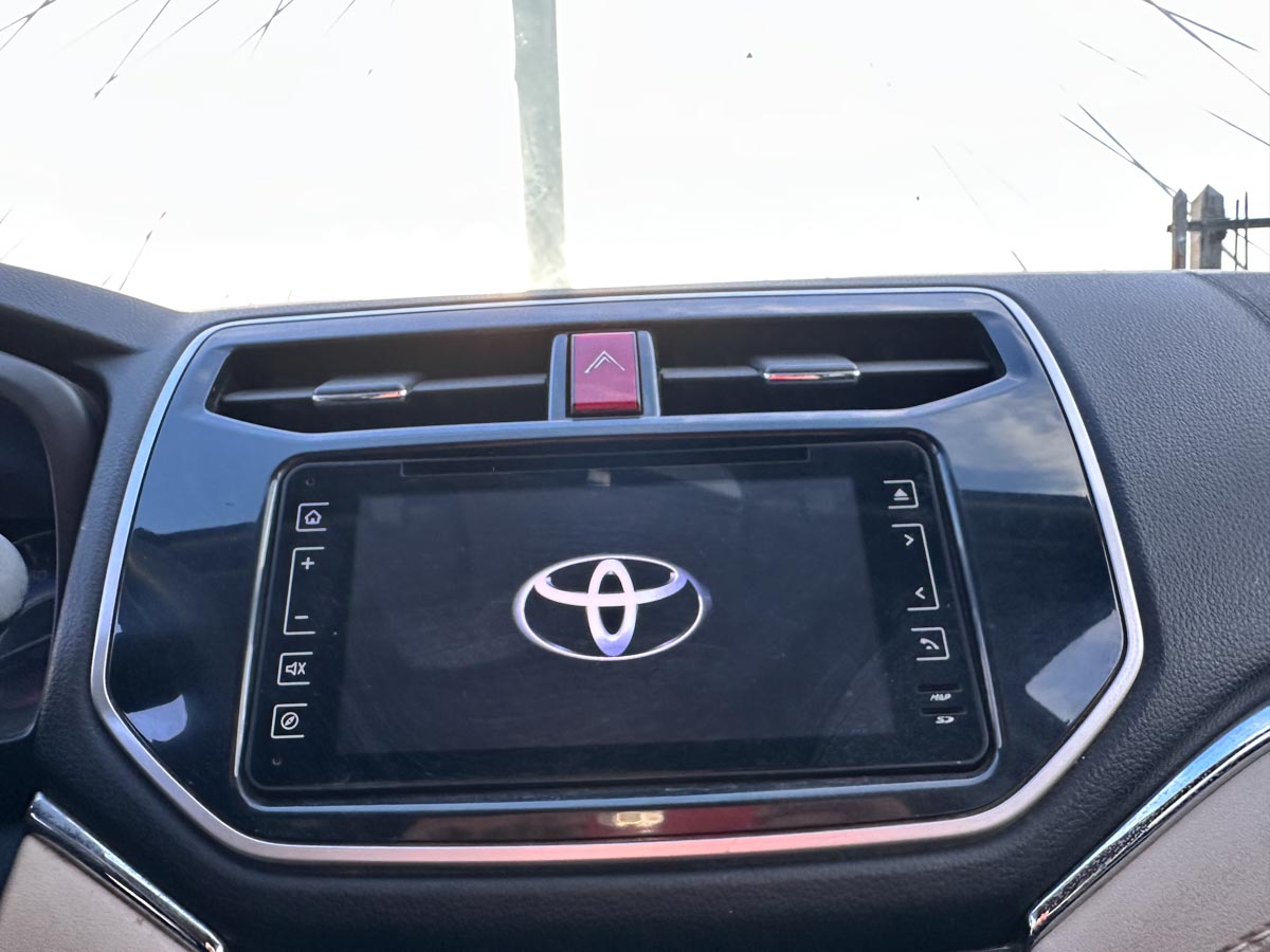 TOYOTA RUSH G 1.5 VVT MT 7 PLAZAS 5PTS 2018