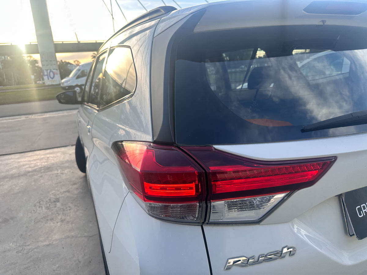 TOYOTA RUSH G 1.5 VVT MT 7 PLAZAS 5PTS 2018