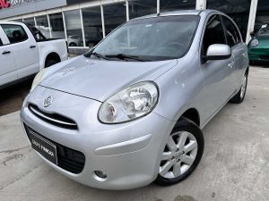 NISSAN MARCH EXTRA FULL 5PTS 2013