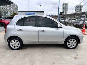 NISSAN MARCH EXTRA FULL 5PTS 2013