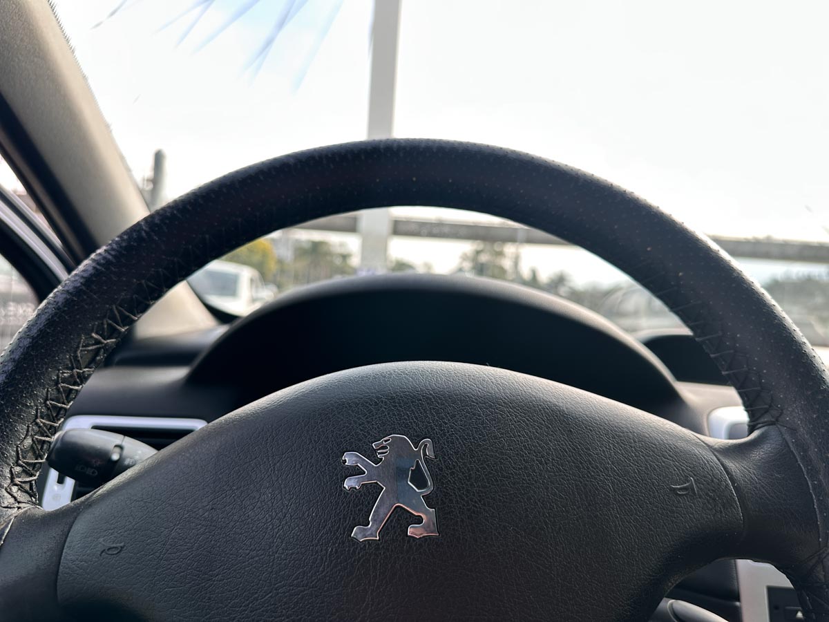 PEUGEOT 307 XS 1.6 SEDAN 4PTS 2008