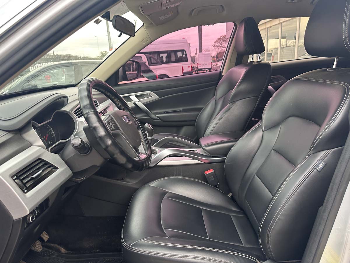 GEELY EMGRAND X7 SPORT GS 2.0 MT EXTRA FULL 2018