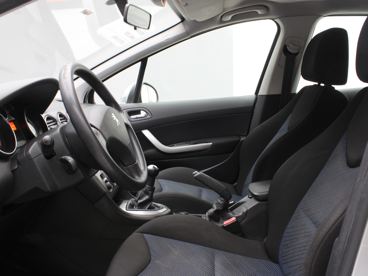 PEUGEOT 308 2011