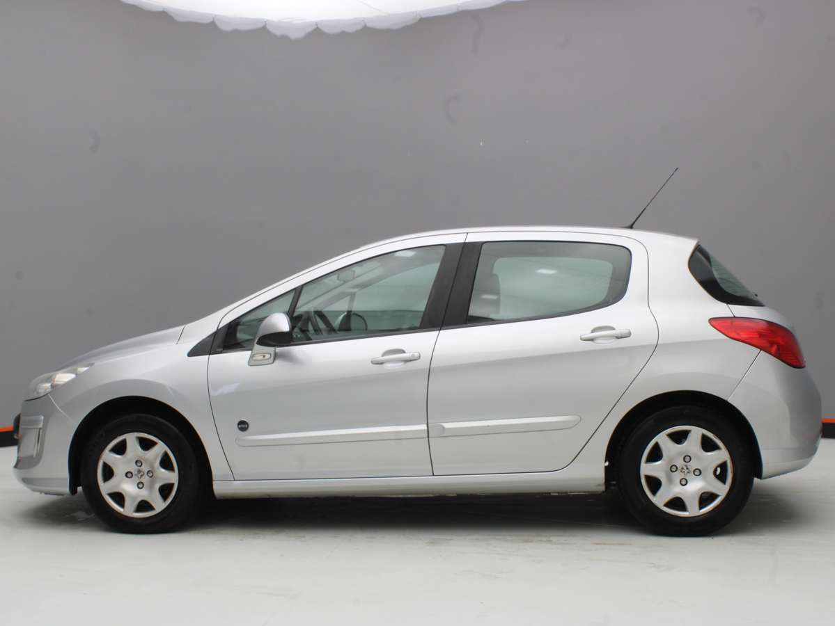 PEUGEOT 308 2011