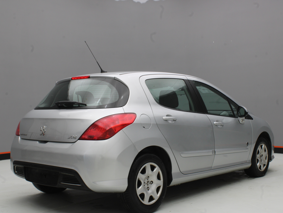 PEUGEOT 308 2011