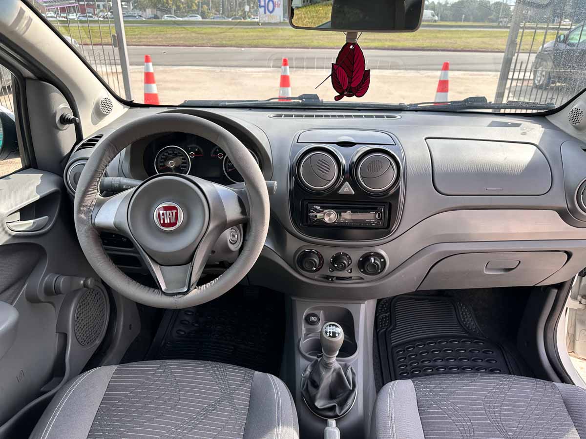 FIAT PALIO ATTRACTIVE 5PTS 1.4 FULL 2013