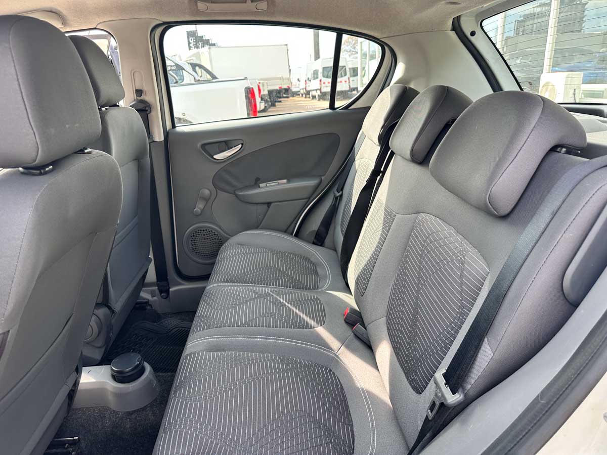 FIAT PALIO ATTRACTIVE 5PTS 1.4 FULL 2013