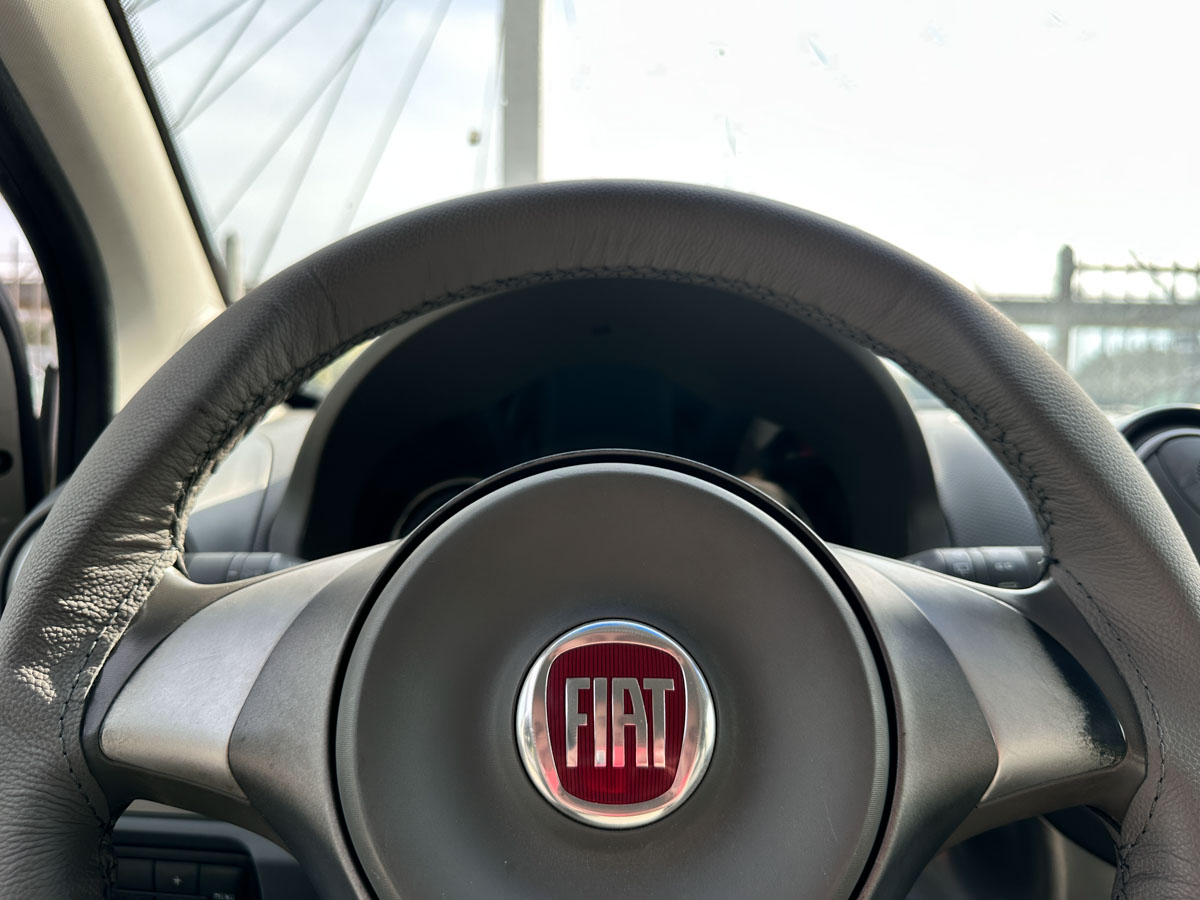 FIAT PALIO ATTRACTIVE 5PTS 1.4 FULL 2013