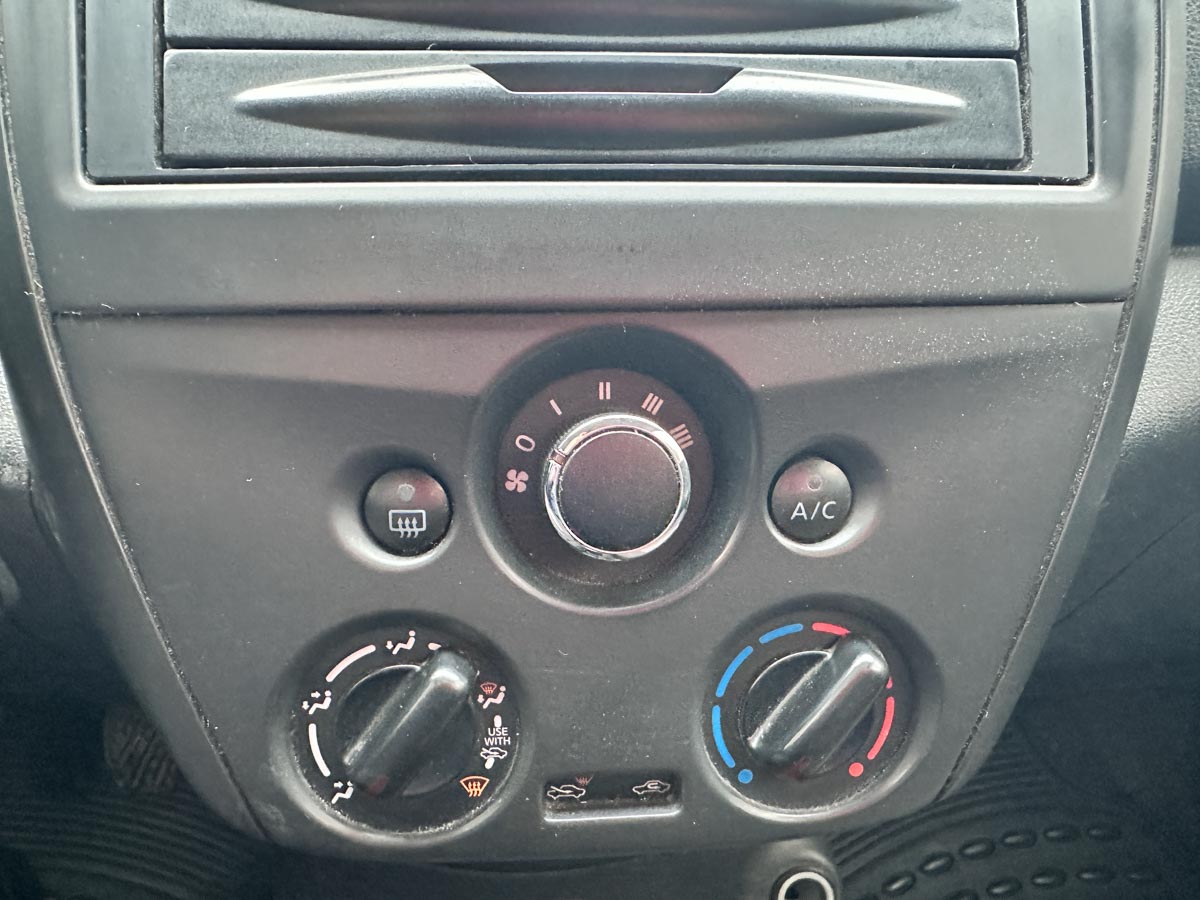 NISSAN VERSA DRIVE MT FULL SEDAN 4PTS 2020