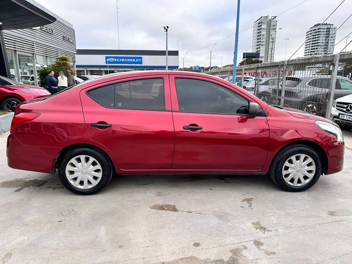 NISSAN VERSA DRIVE MT FULL SEDAN 4PTS 2020