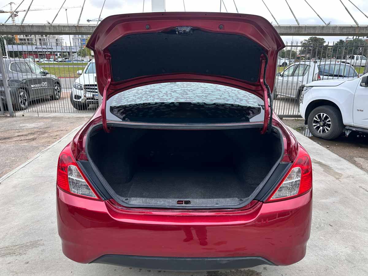 NISSAN VERSA DRIVE MT FULL SEDAN 4PTS 2020