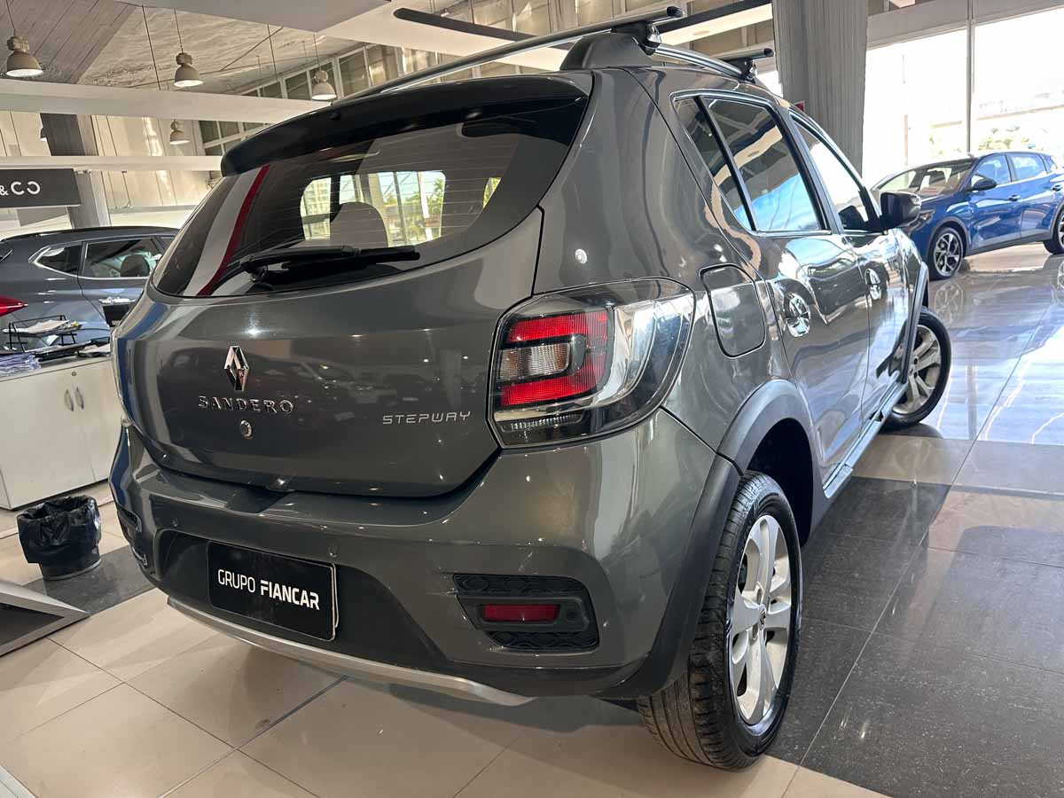 RENAULT SANDERO STEPWAY PRIVILEGE 1.6 FULL 5PTS 2018
