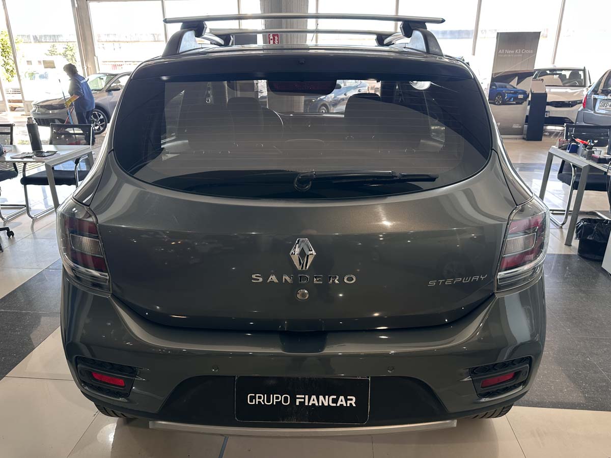 RENAULT SANDERO STEPWAY PRIVILEGE 1.6 FULL 5PTS 2018