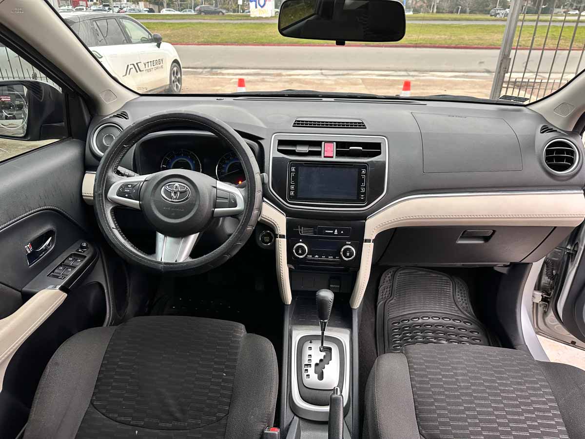 TOYOTA RUSH S PLUS 1.5 AT 7 PASAJEROS 2019