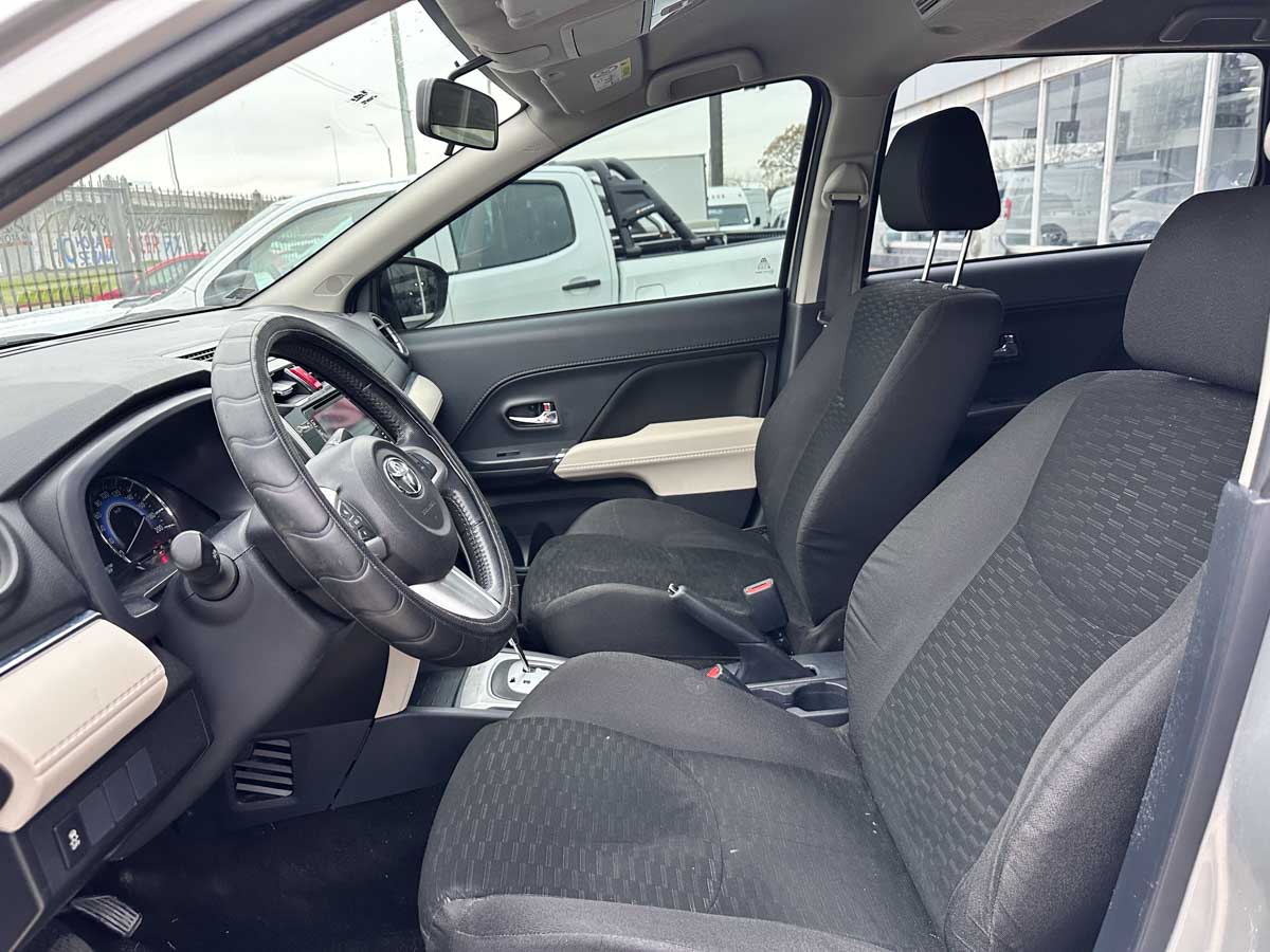 TOYOTA RUSH S PLUS 1.5 AT 7 PASAJEROS 2019