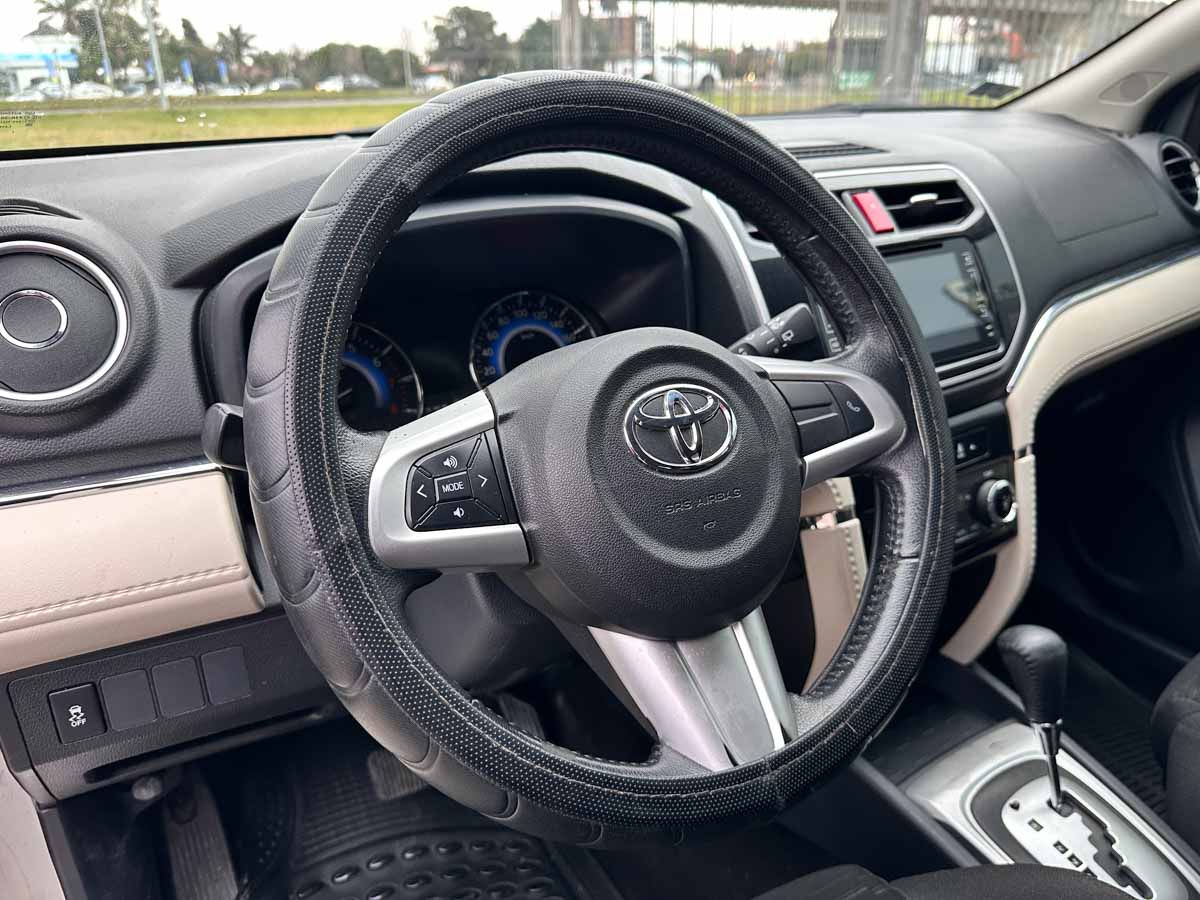 TOYOTA RUSH S PLUS 1.5 AT 7 PASAJEROS 2019