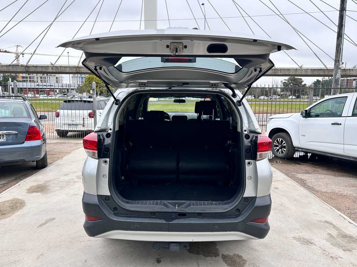 TOYOTA RUSH S PLUS 1.5 AT 7 PASAJEROS 2019