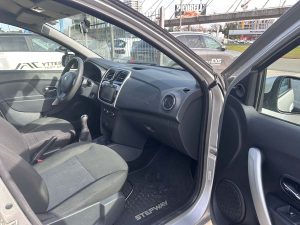 RENAULT SANDERO EXPRESSION 1.6 FULL 5PTS 2017