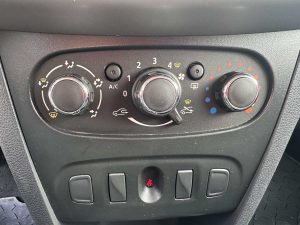 RENAULT SANDERO EXPRESSION 1.6 FULL 5PTS 2017