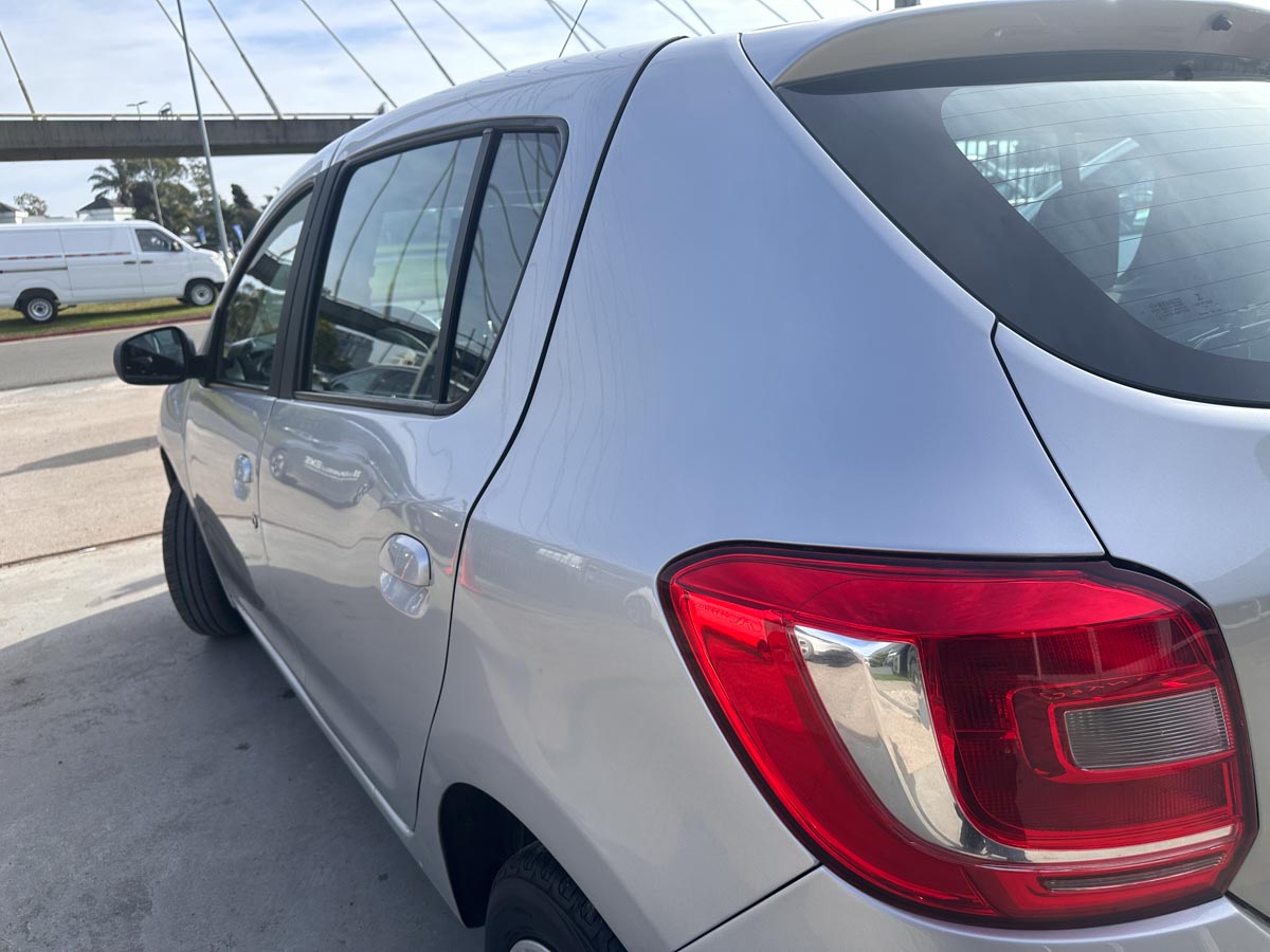 RENAULT SANDERO EXPRESSION 1.6 FULL 5PTS 2017