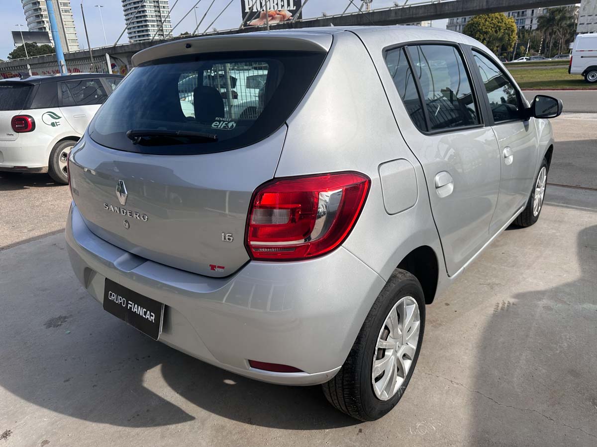 RENAULT SANDERO EXPRESSION 1.6 FULL 5PTS 2017