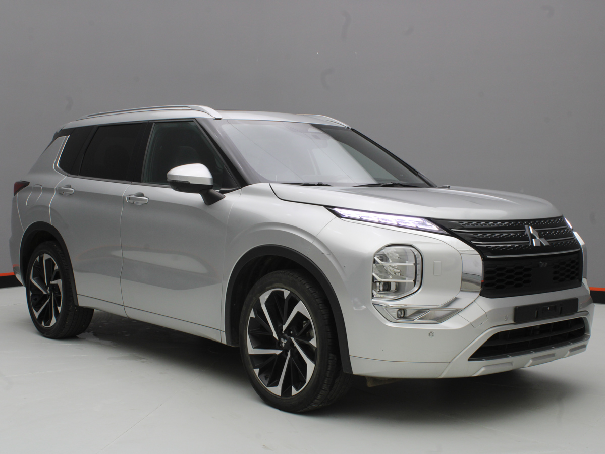 MITSUBISHI OUTLANDER GLS AWD 2024